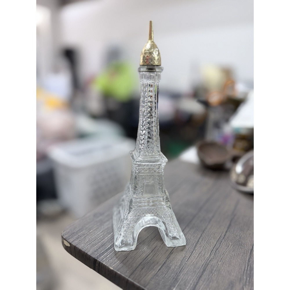 Vintage AVON Eiffel Tower Collectible Glass Perfume Cologne Bottle - Empty.